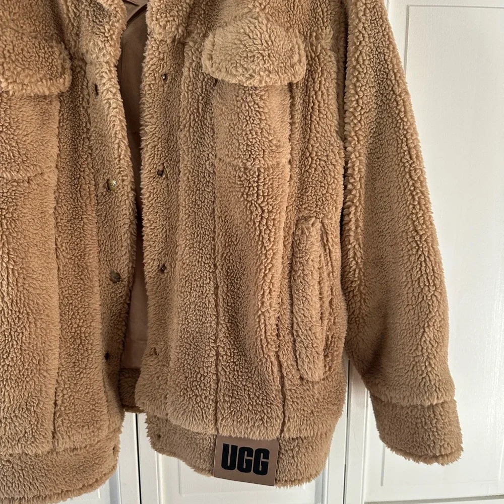 UGG Jacket - Picture 2 of 5